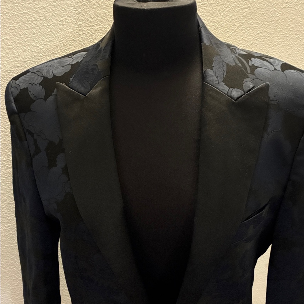 NWT Egara Black Navy Floral Jacquard Peak Lapel Blazer Dinner Jacket Slim 38R